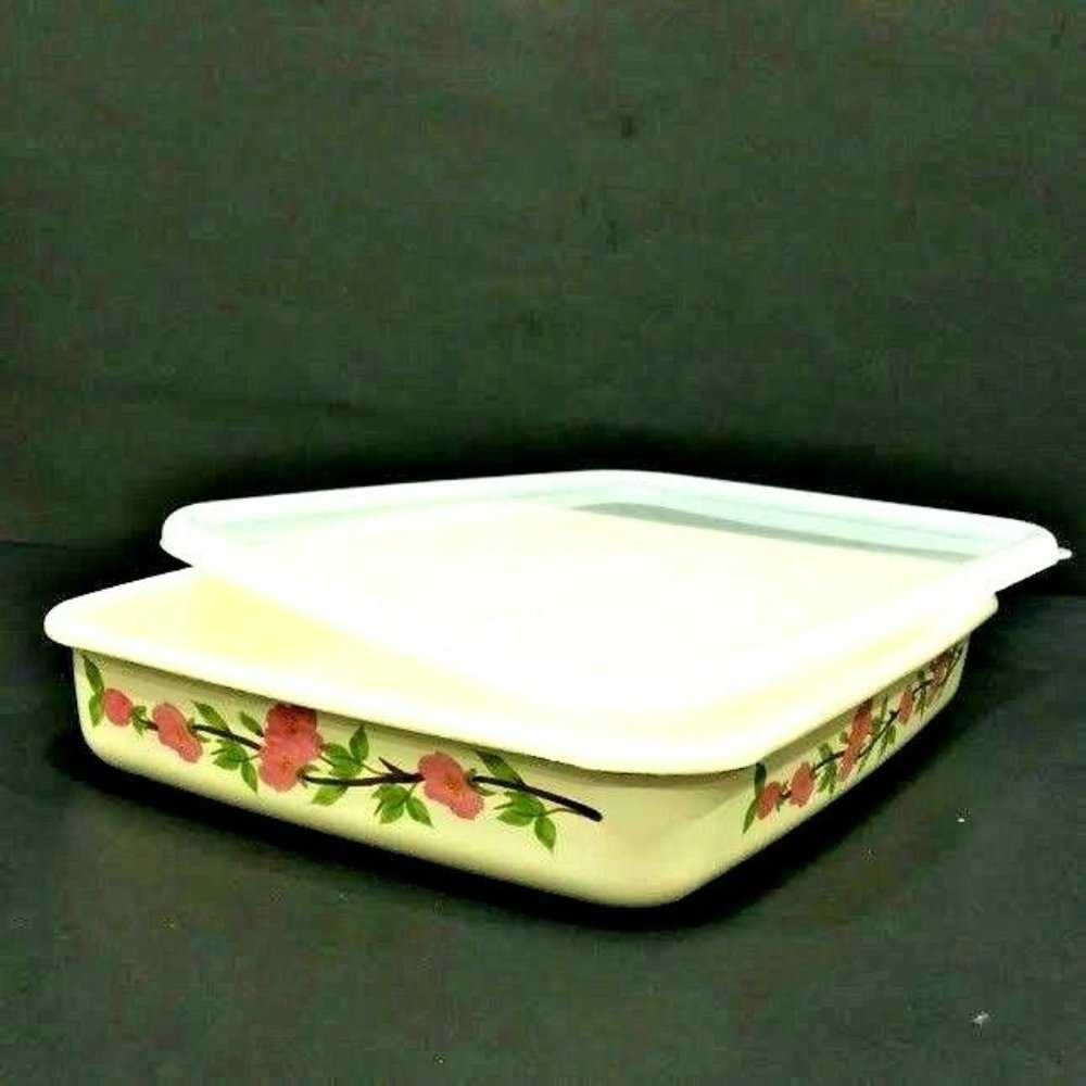 VTG enamelware pan dish / lid 10"X 8"